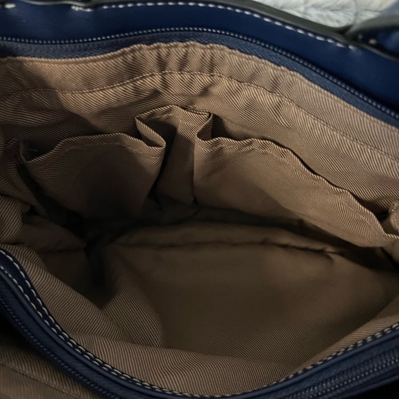 London Fog Navy Blue Crossbody Bag - Picture 11 of 14